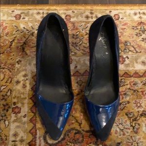 Alice and Olivia black and blue heels